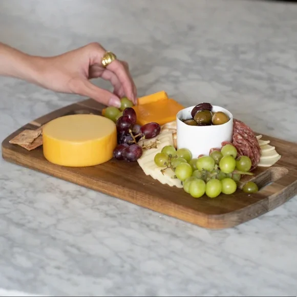 NWT UNCOMMON JAMES Acacia Wood Cheeseboard (Brand New, Never Used, BNIB) - Picture 2 of 6